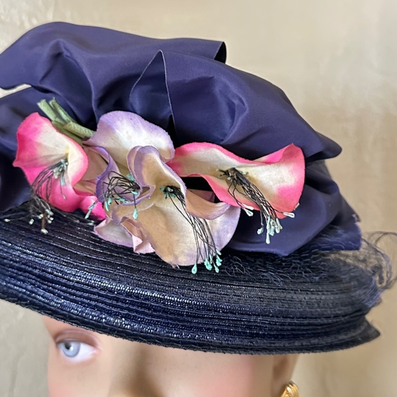 FGETCHING 1950s\' NAVY STRAW HAT + FABRIC PANSIES, TAFFETA BOWS & VEILING main image 9
